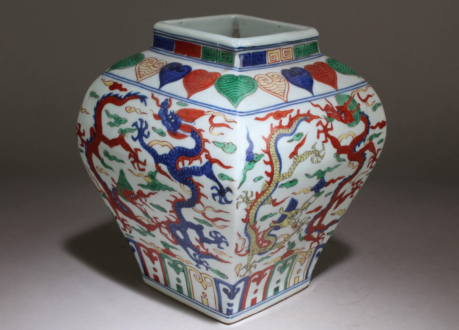 A Chinese Wucai Vase with a Dragon Design (1 of 5)