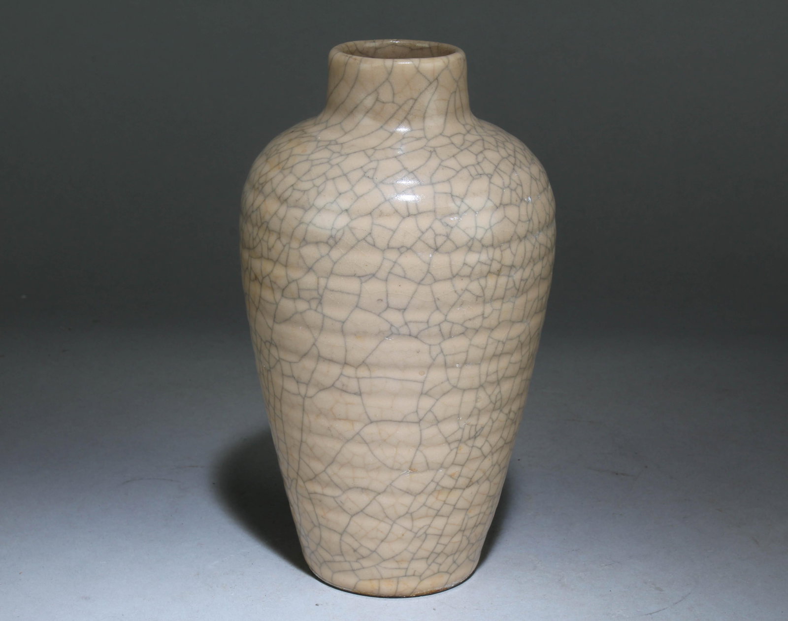 A Chinese GeYao Vase (1 of 3)