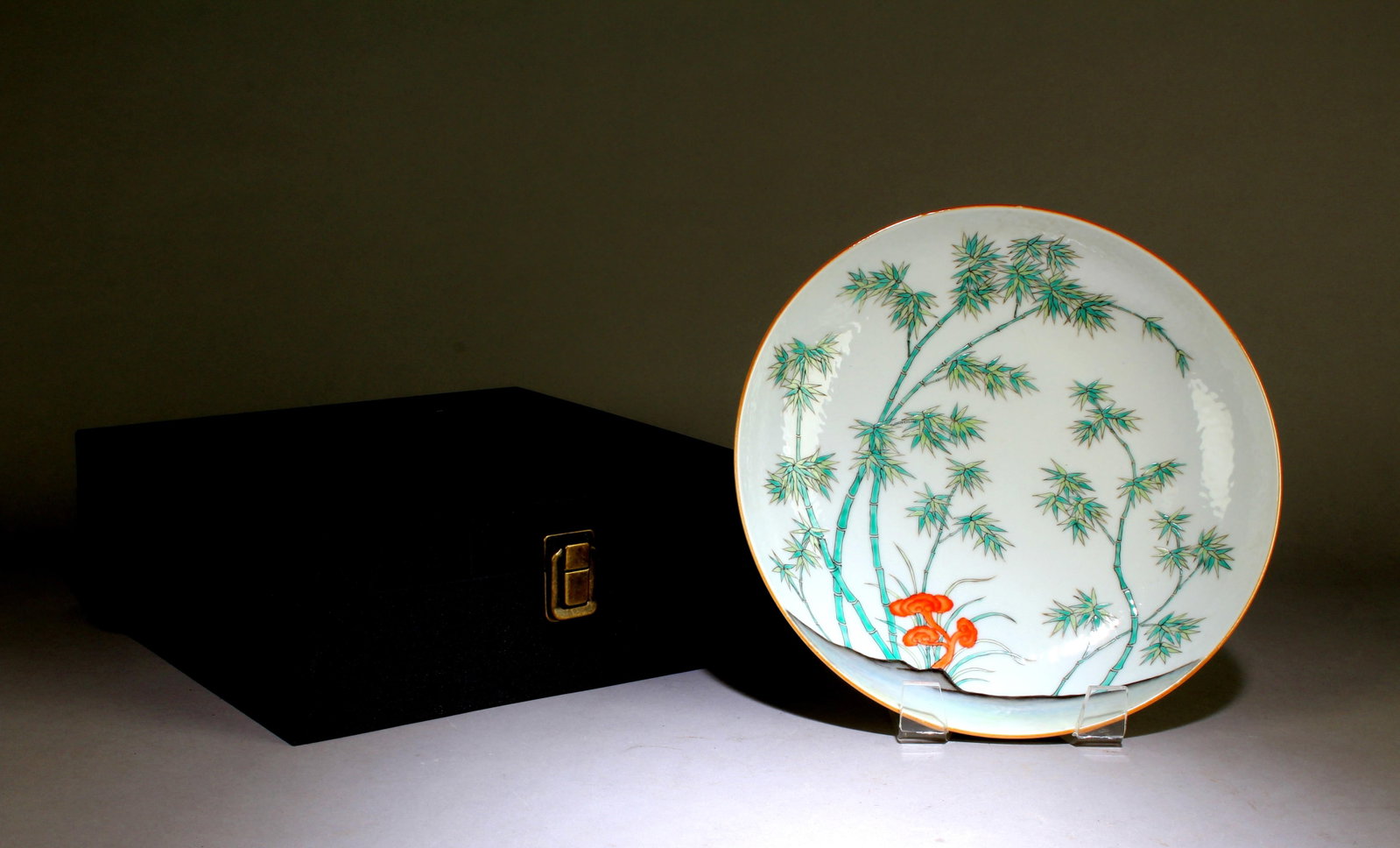 A Chinese Famille Rose Bamboo Design Dish: A Chinese Famille Rose Bamboo Design Dish. Dimension: 1.75" x 8.75".