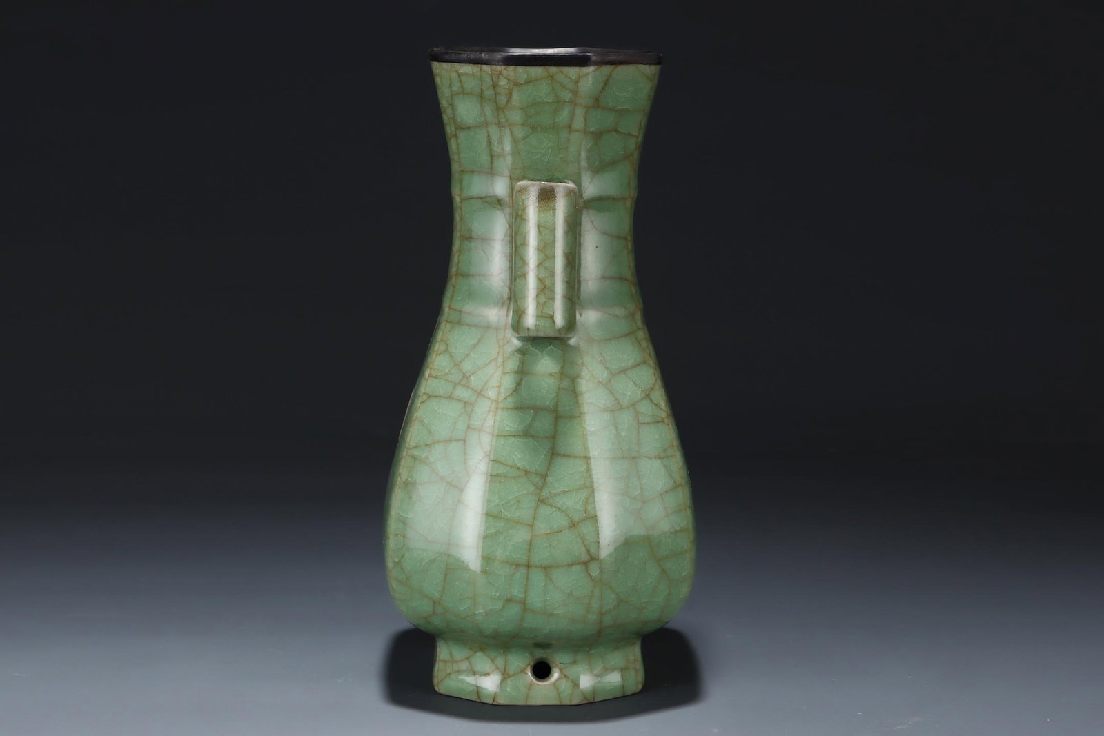 A Ru Ware Celadon Glazed Vase - 3