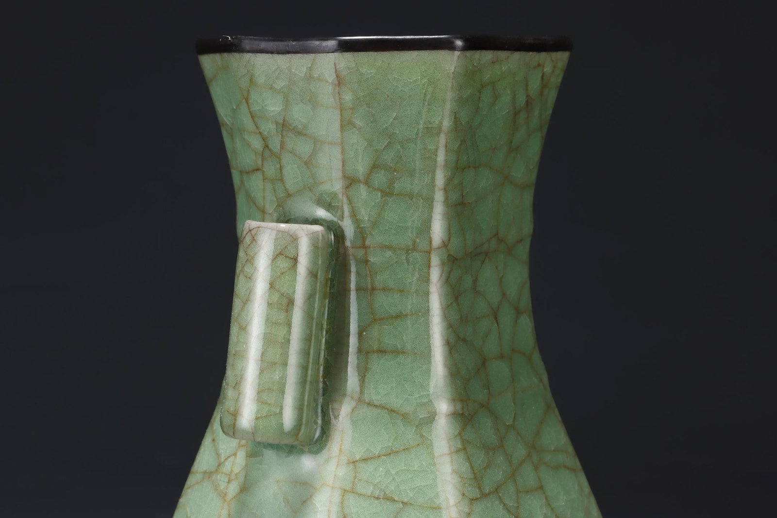 A Ru Ware Celadon Glazed Vase - 5