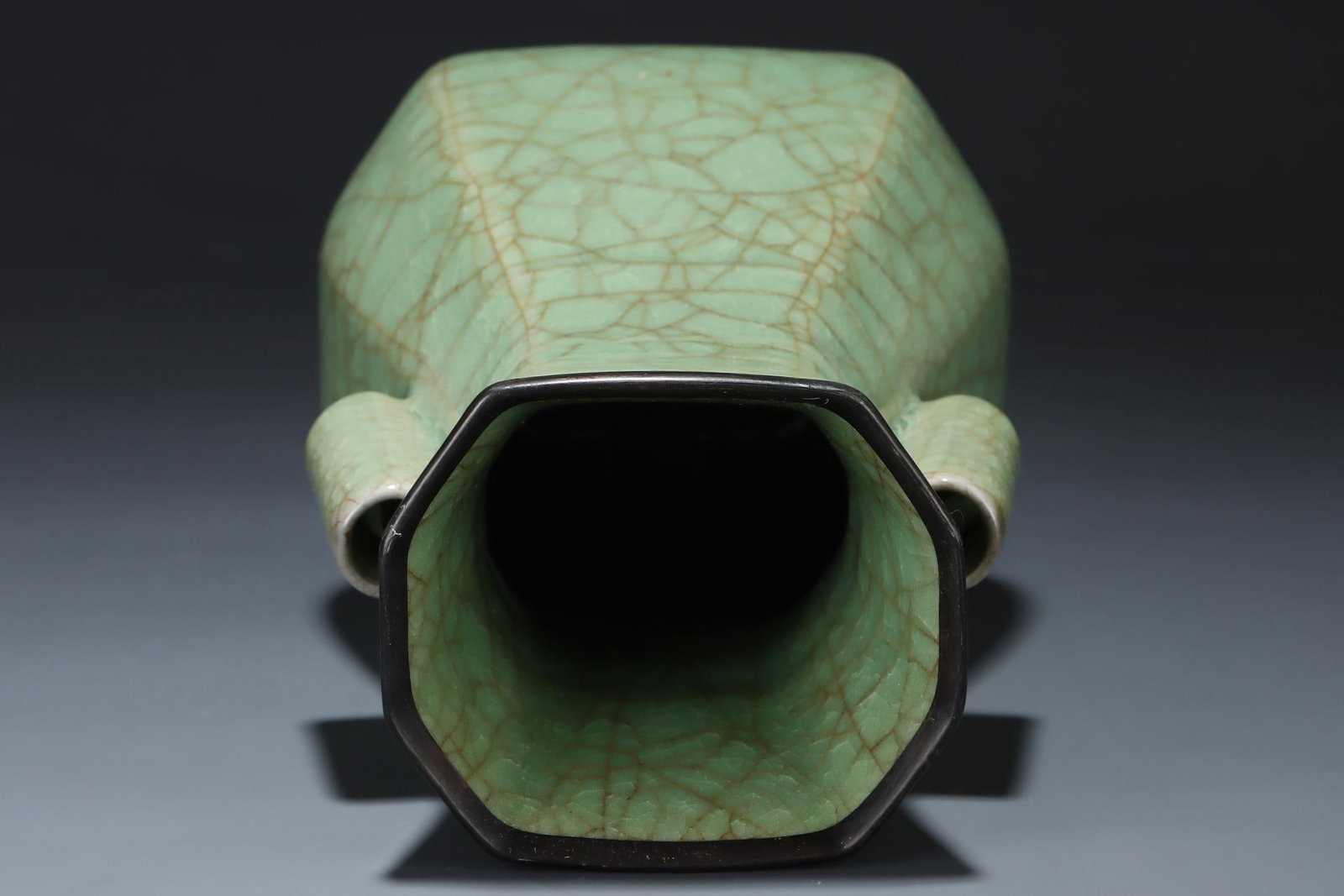 A Ru Ware Celadon Glazed Vase - 7