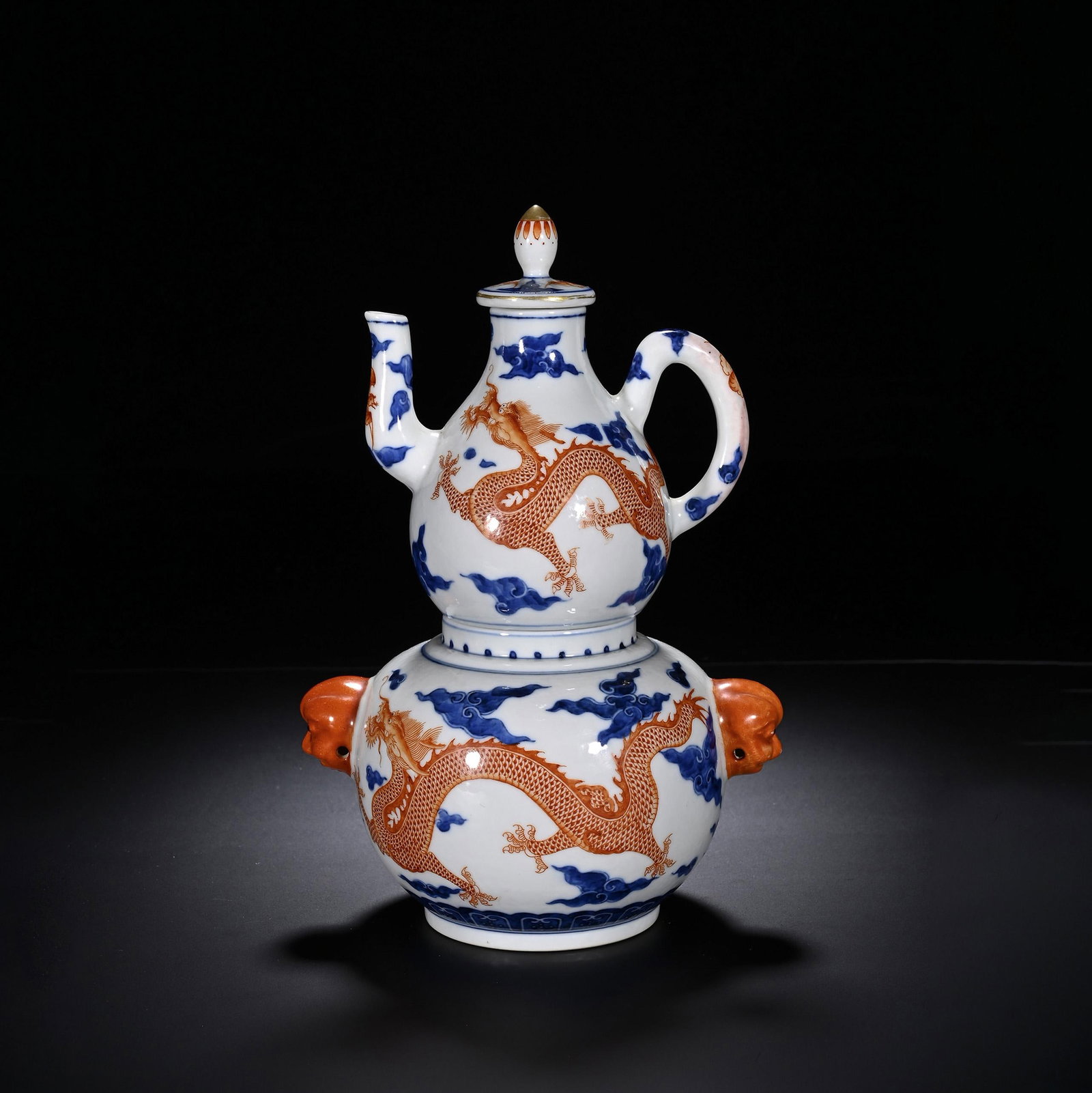 Blue and White Iron-Red Dragon Wine Warmer: Blue and White Iron-Red Dragon Wine Warmer. Length:5.71" Width:4.33" Height:8.46"