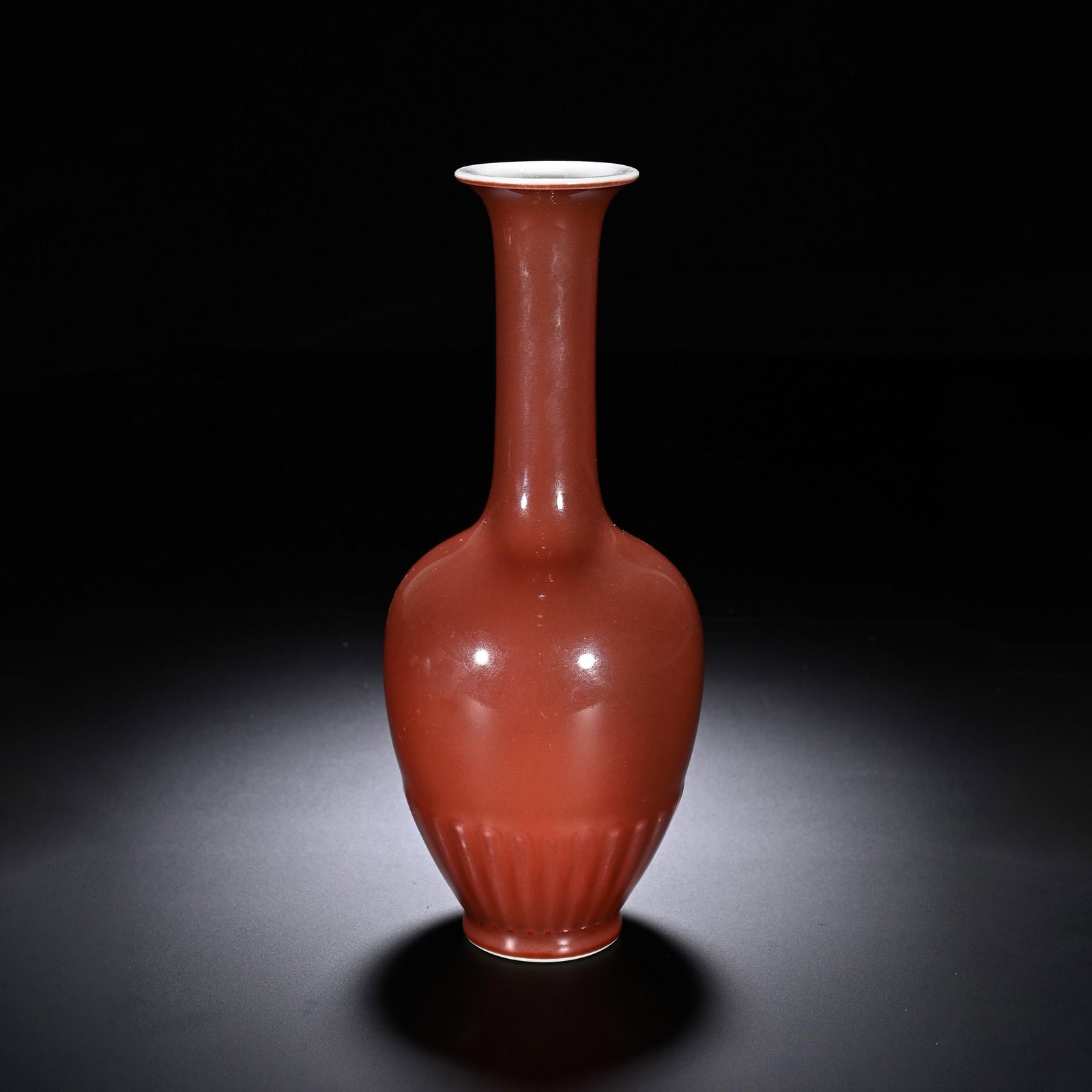 Peachbloom Presentation Vase: Peachbloom Presentation Vase. Dimensions: 3.54"x8.46"