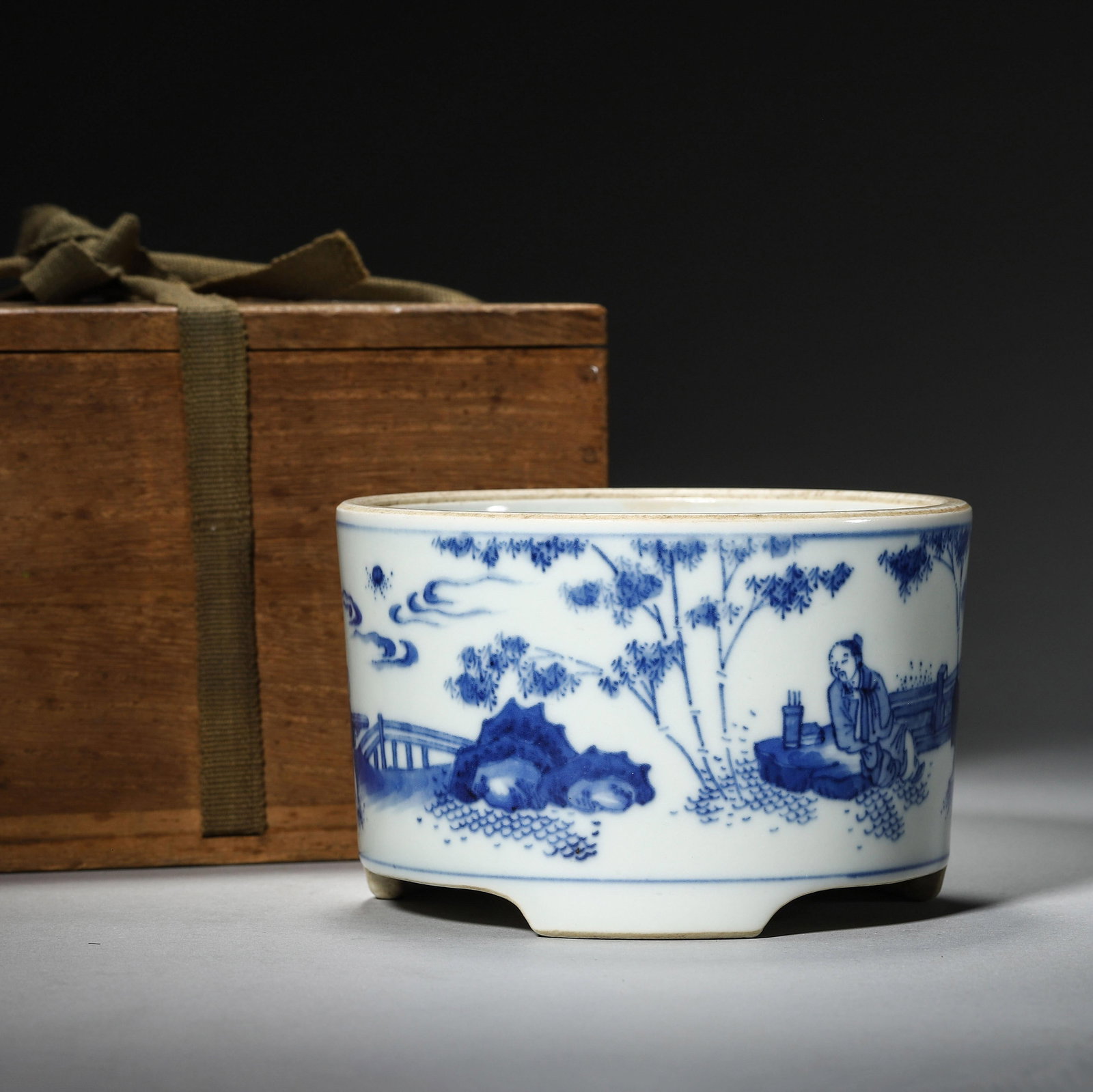 Blue and White Tripod Censer: Blue and White Tripod Censer. Dimensions: 4.53"x2.95"