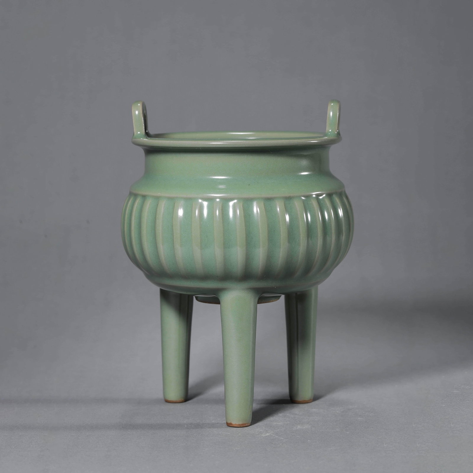 Longquan Kiln Tripod Censer: Longquan Kiln Tripod Censer. Dimensions: 5.51"x7.48"