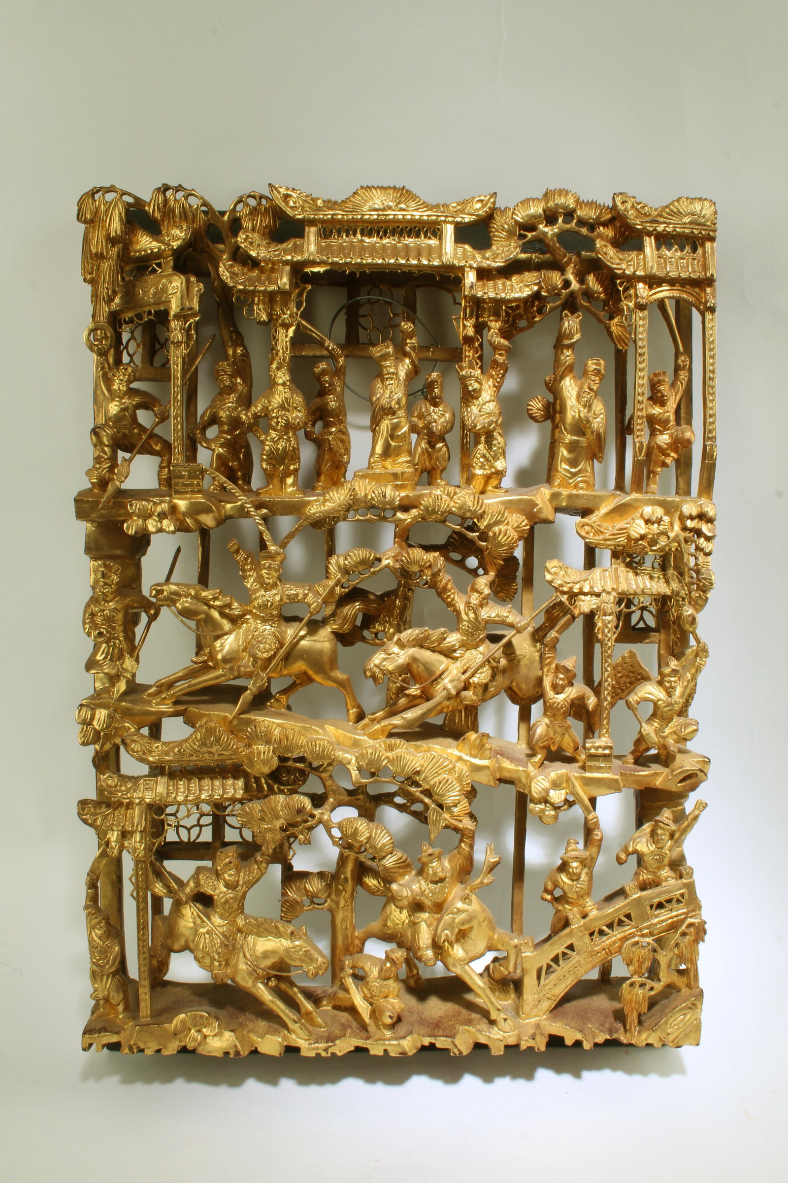 A Carved Gilt Wooden Openwork Ornament: A Carved Gilt Wooden Openwork Ornament. Length: 11.75? Height:16.75?