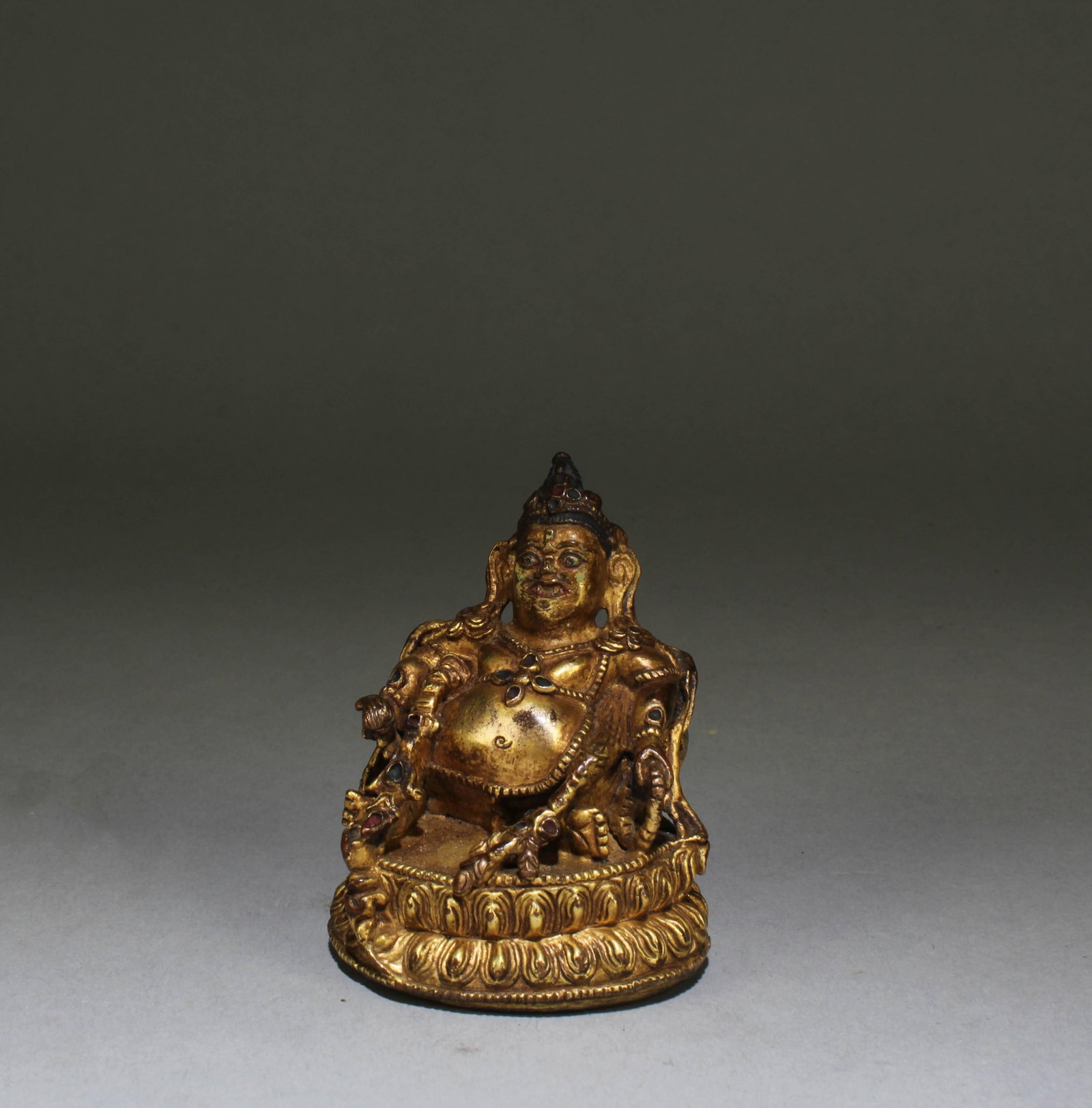 A Gilt Bronze Statue - 5