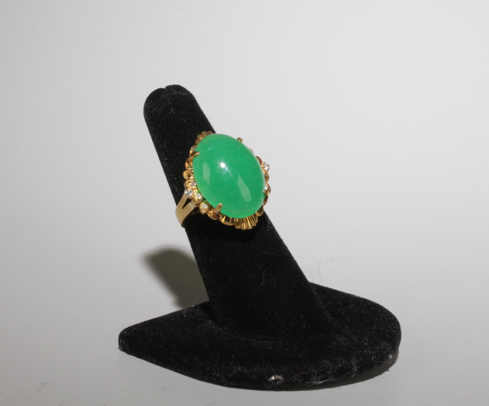 A Jadeite Ring - 3
