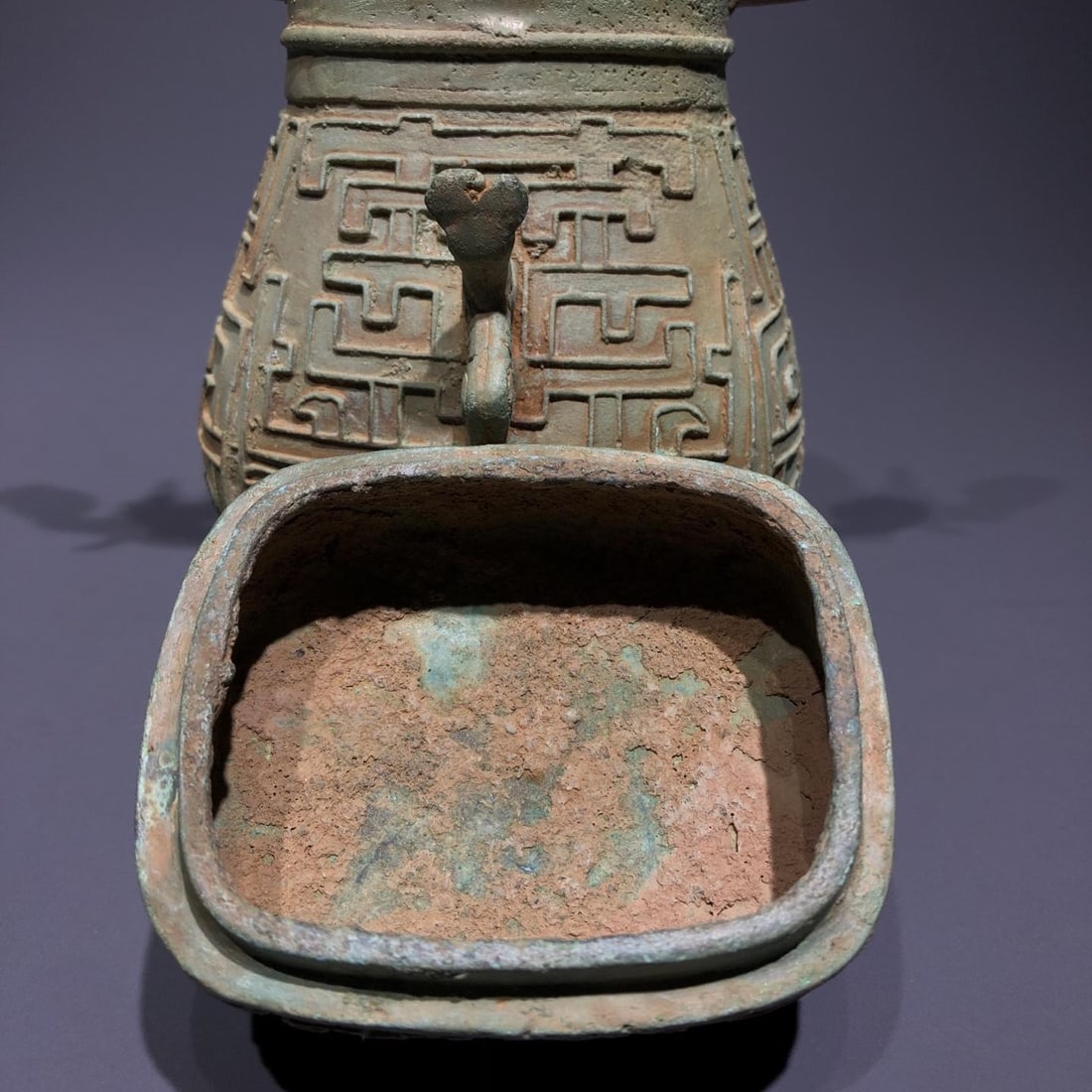 A Bronze Double-Dragon Vessel - 10