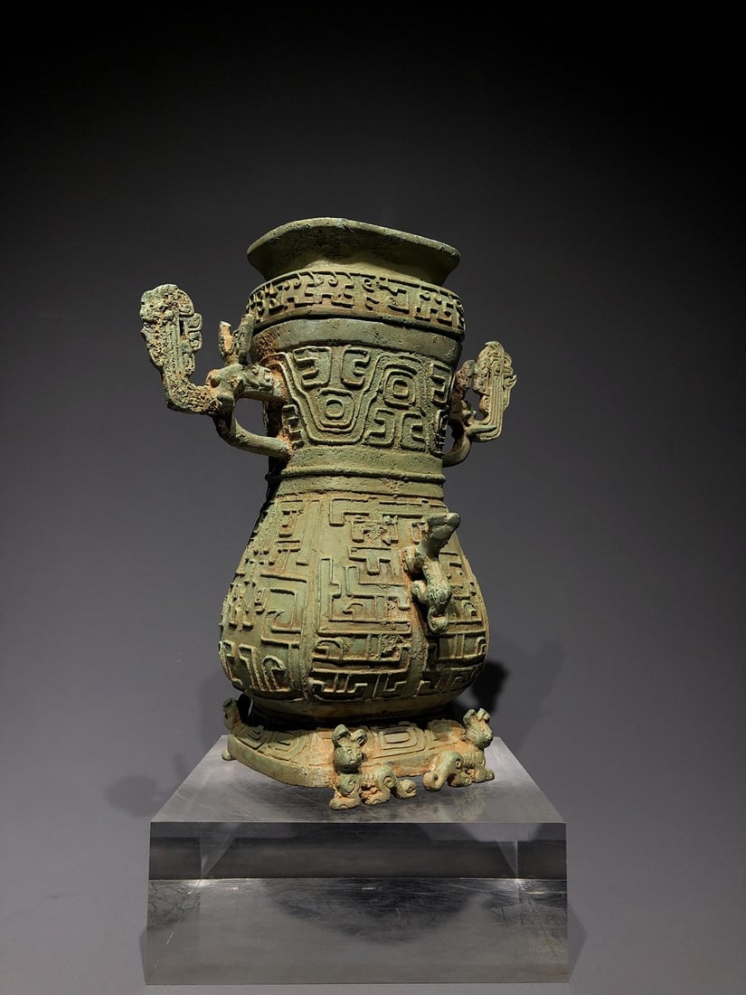 A Bronze Double-Dragon Vessel - 11