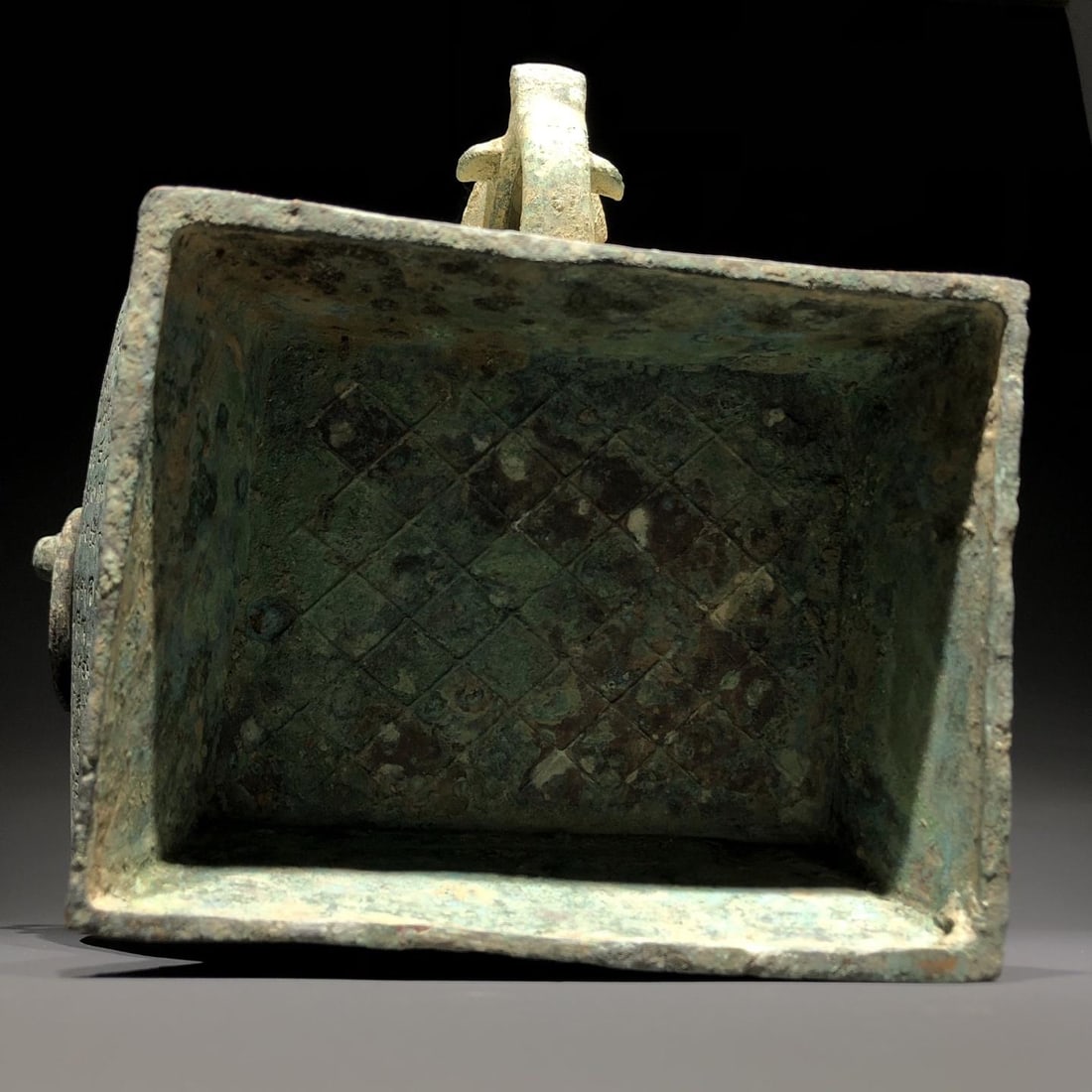 A Bronze Inscribed Square Gui - 10