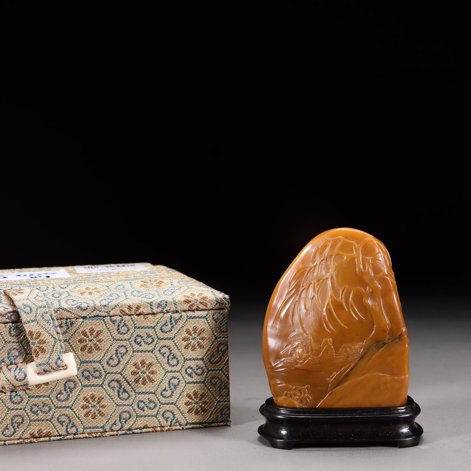 A Shoushan Tianhuang Stone Carved Landscape Ornament: A Shoushan Tianhuang Stone Carved Landscape Ornament. Dimensions: 2.48in x 1.97in x 0.79in Weight: 0.21lbs.