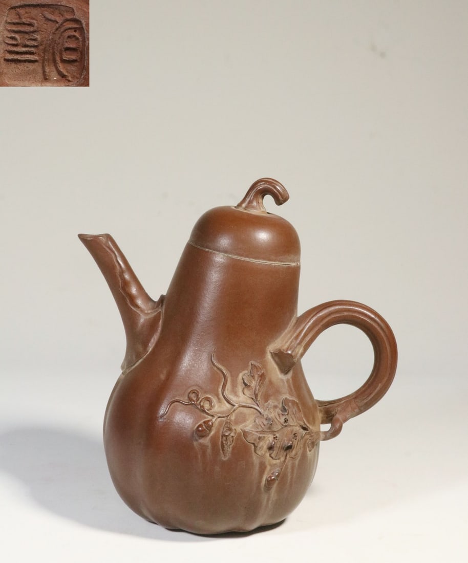 A Zisha Clay Gourd-Form Teapot (1 of 9)