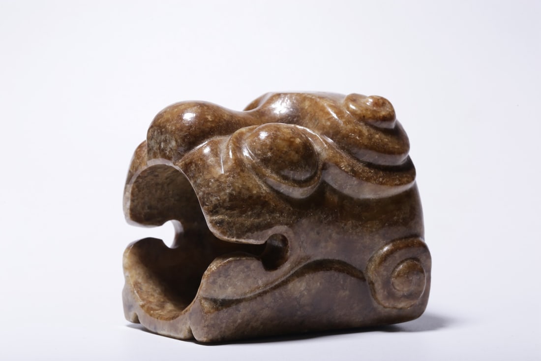 An Ancient Jade Tiger-Head Ring - 4