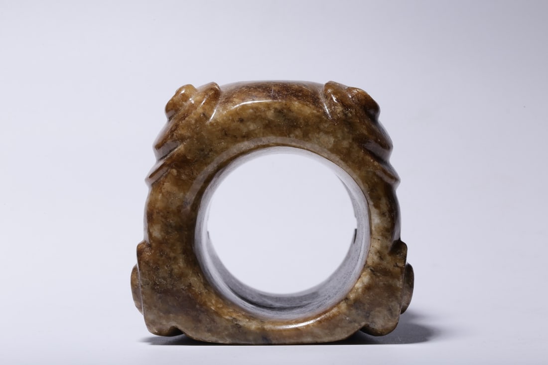 An Ancient Jade Tiger-Head Ring - 6
