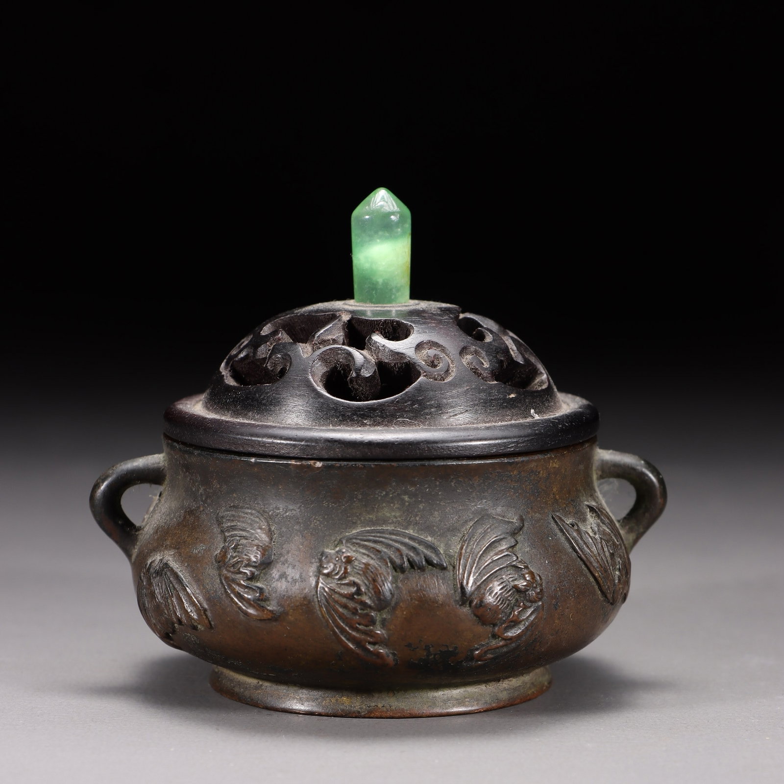 A Bronze Bat-Pattern Qin Censer - 2