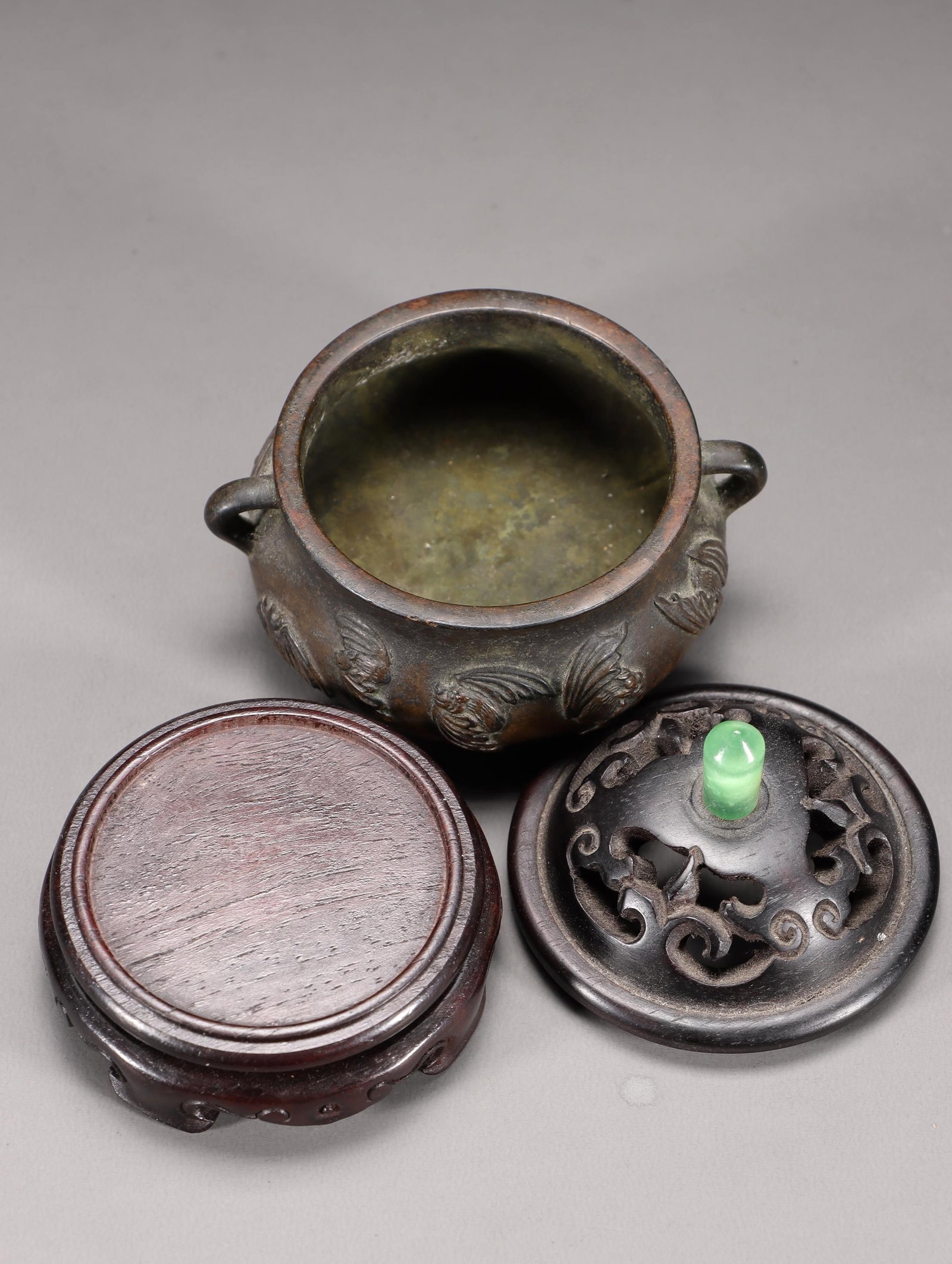 A Bronze Bat-Pattern Qin Censer - 3