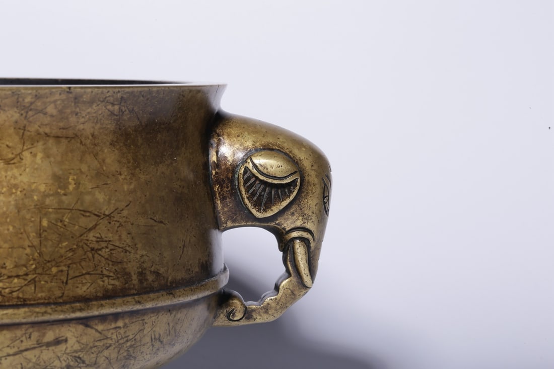 A Bronze Silver-Lacquer Mirror - 2