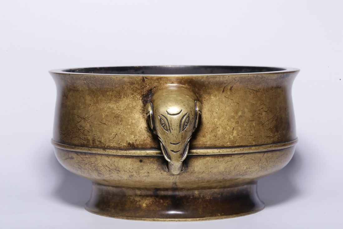 A Bronze Silver-Lacquer Mirror - 4