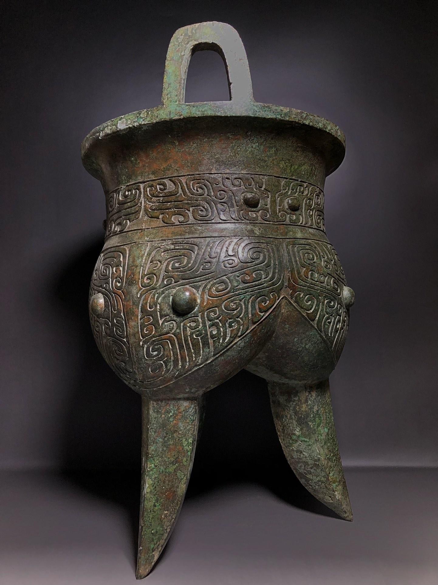 A Bronze Kui-Dragon Ding - 3