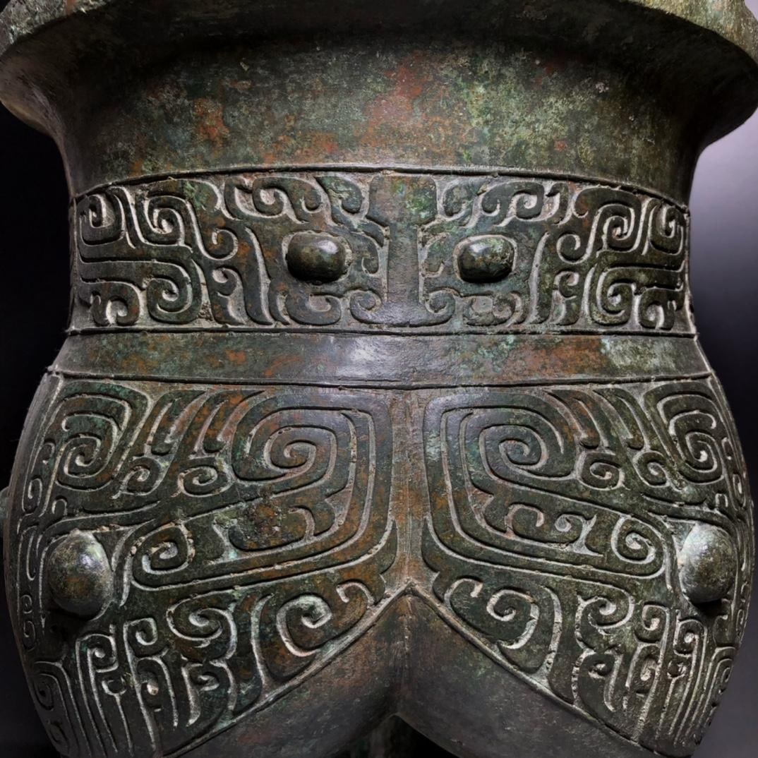 A Bronze Kui-Dragon Ding - 6