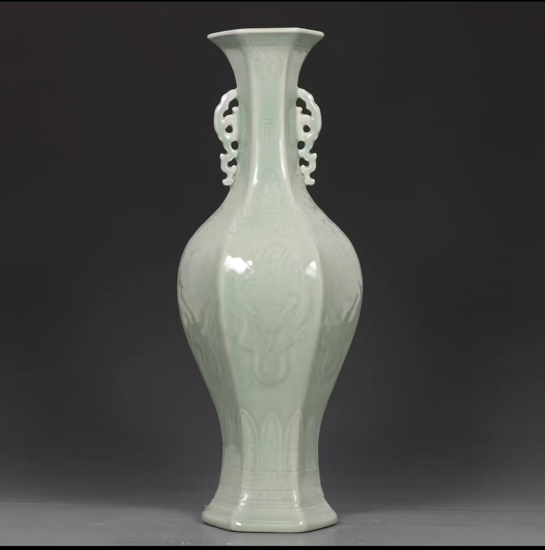 A Celadon Glazed Dragon-Pattern Hexagonal Vase - 2