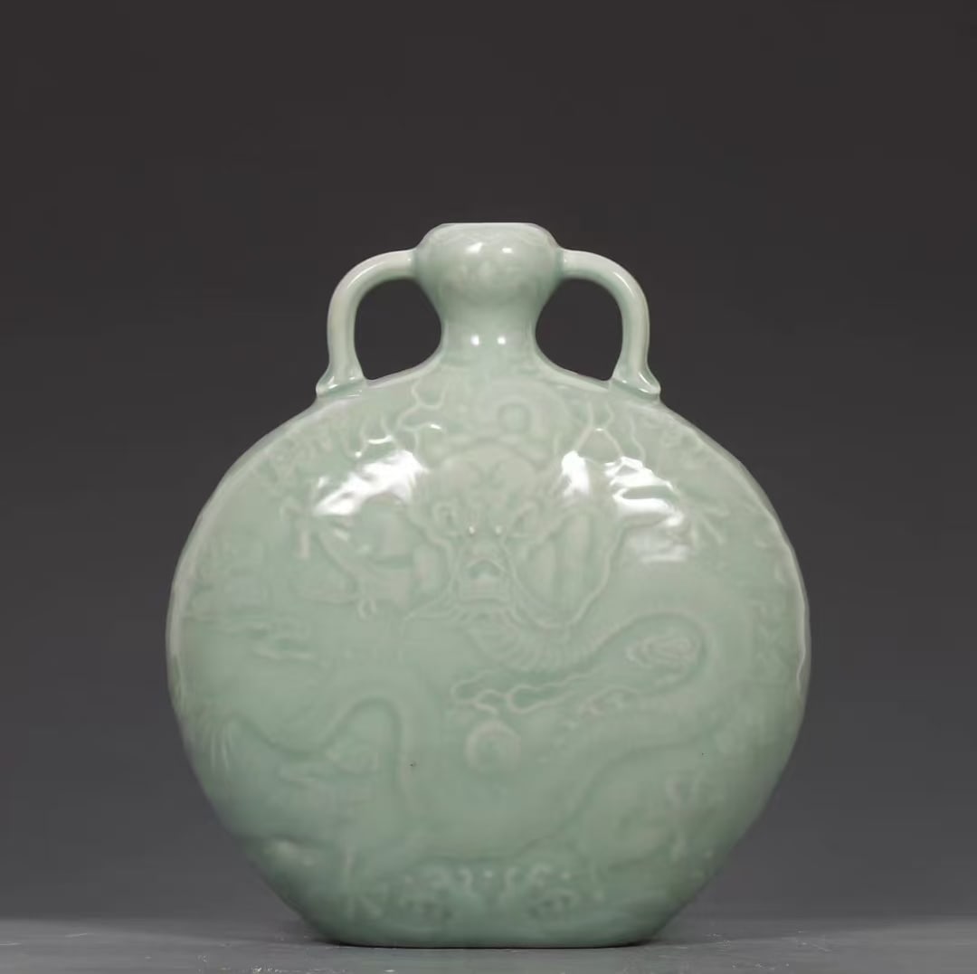 A Celadon Glazed Dragon-Pattern Double-Ear Vase - 2