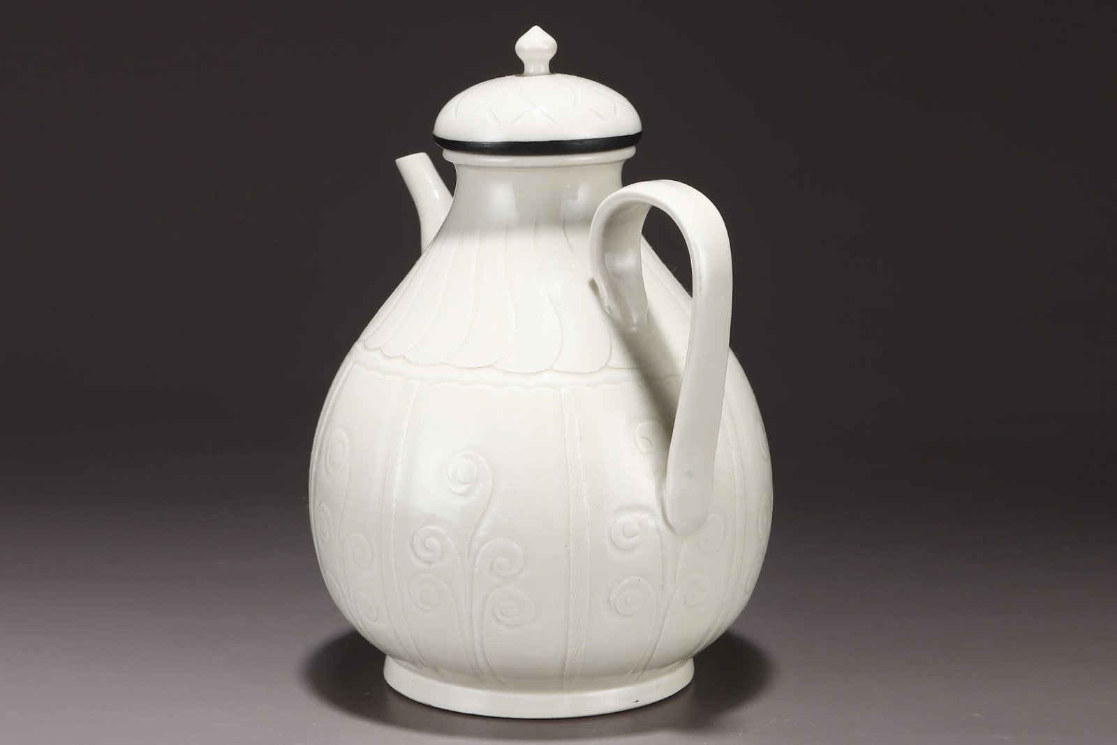 A Ding Ware Pear-Shaped Pot With Silver Mount - 3