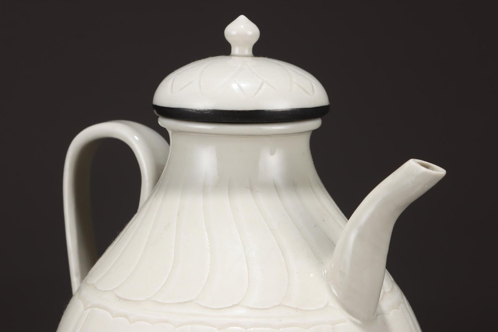 A Ding Ware Pear-Shaped Pot With Silver Mount - 5