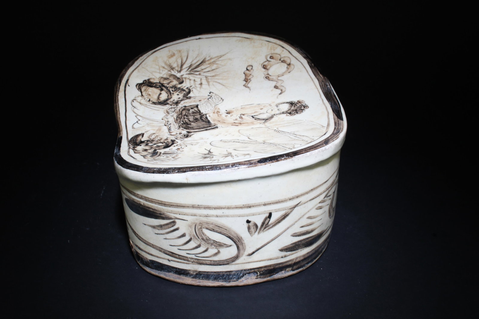 A Cizhou Pillow - 3