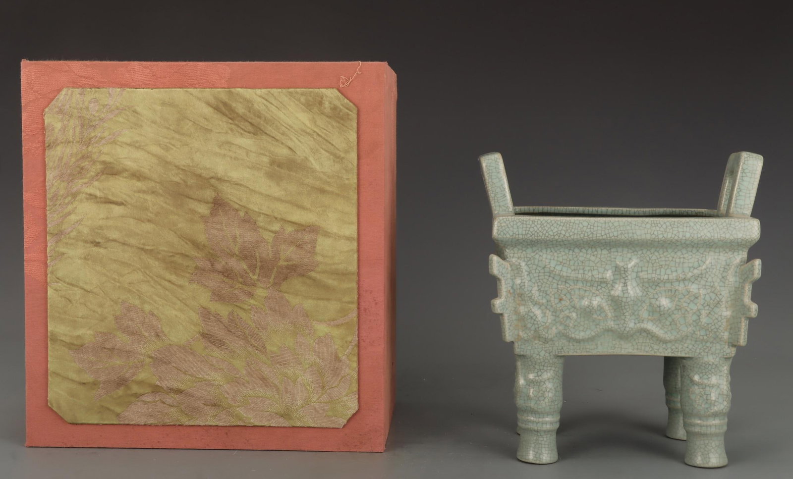 A Ru Ware Celadon Censer - 2