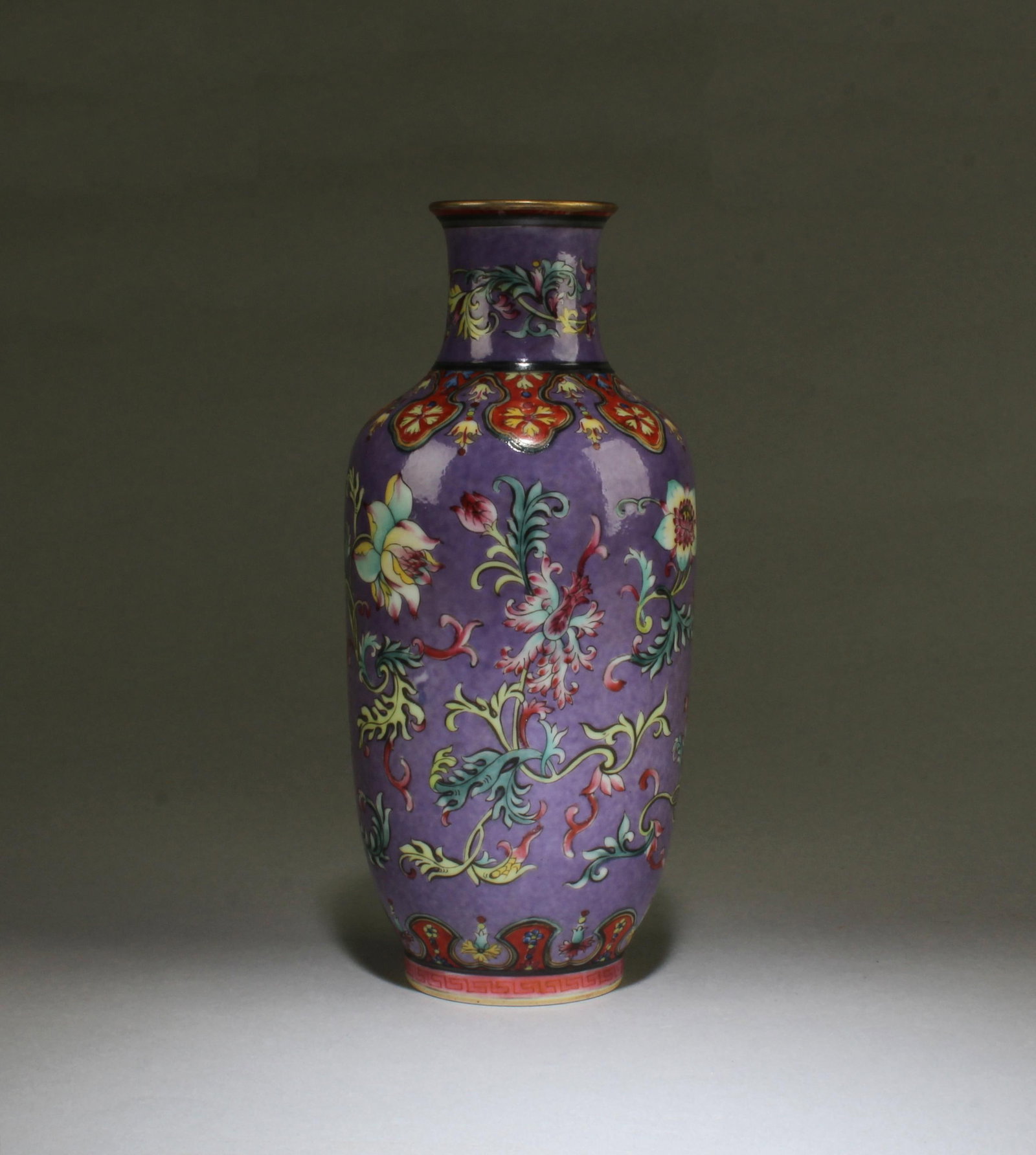 Chinese Porcelain Vase (1 of 7)