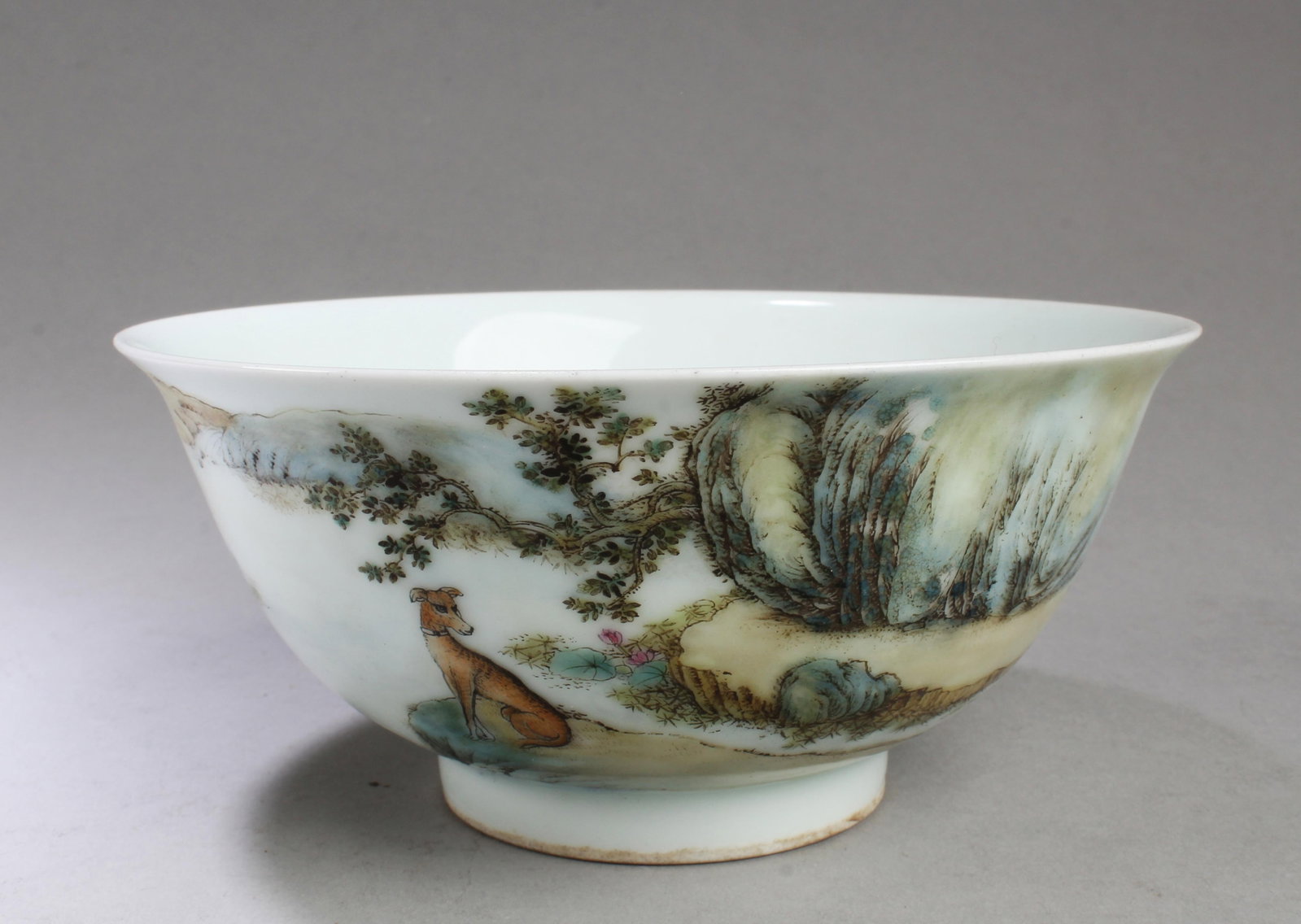 Chinese Porcelain Bowl: Chinese Porcelain Bowl. 'QianLong' mark at base. Diameter: 6"