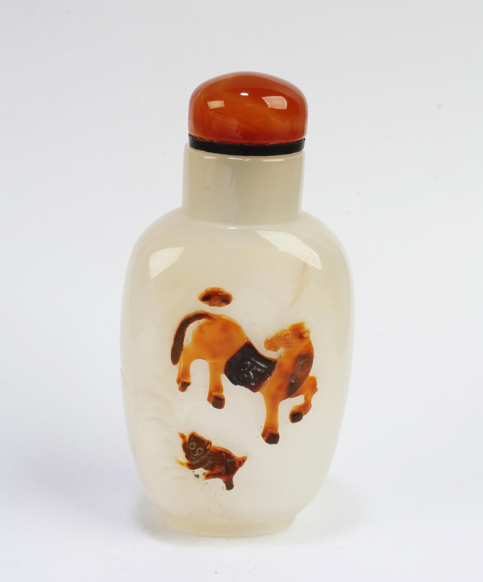 Chinese Agate Snuff Bottle (1 of 3)