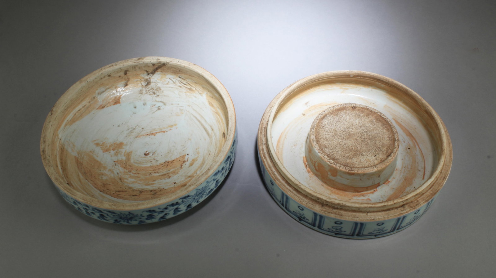 A Blue & White Round Container - 5