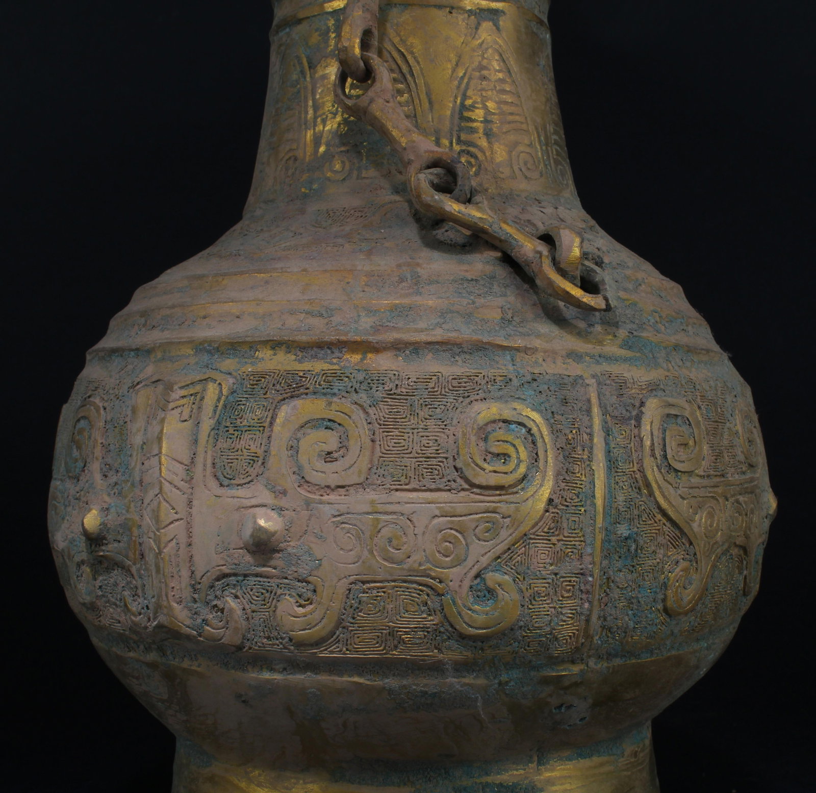 A Bronze Archaic Container - 3