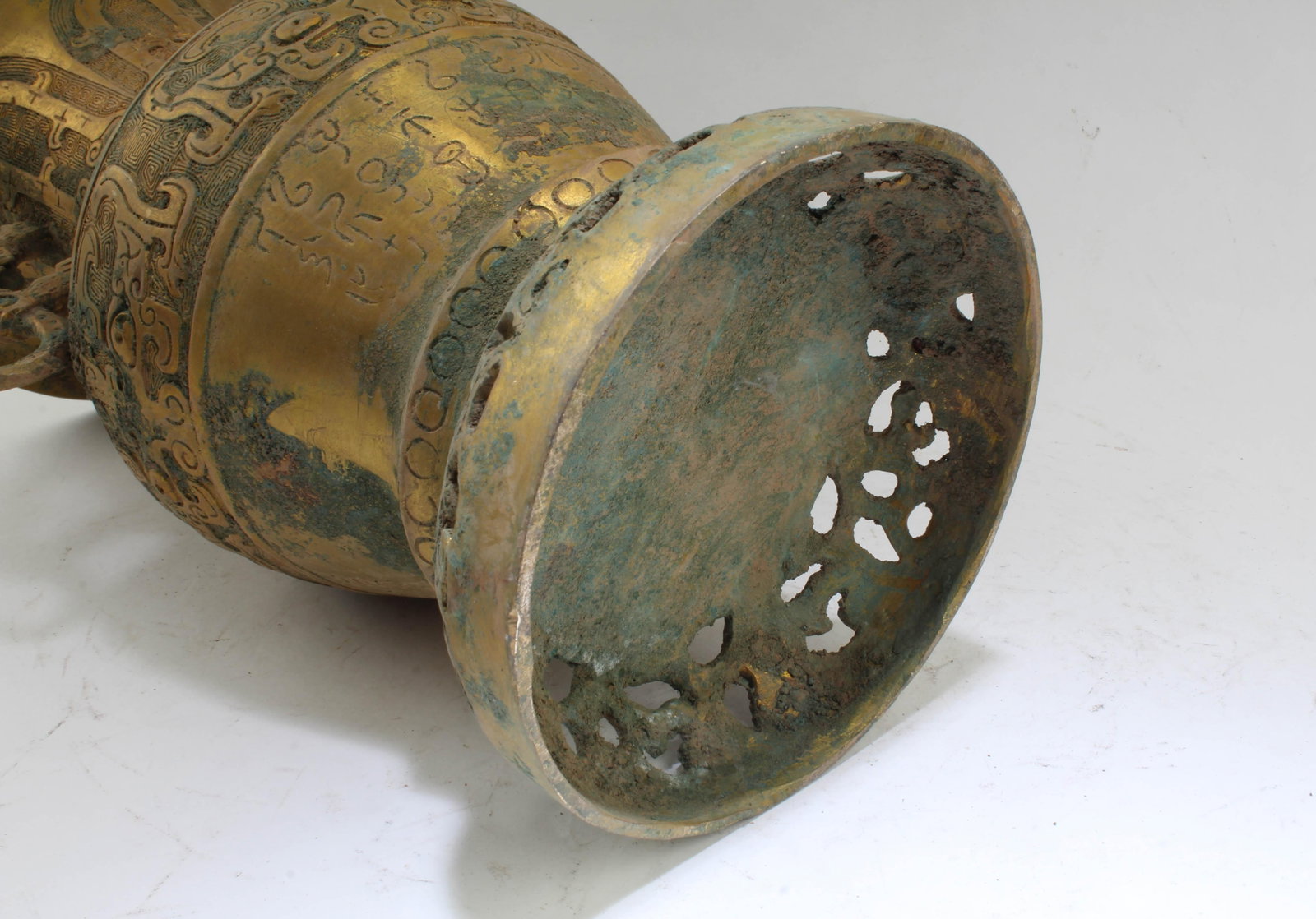 Chinese Bronze Vase - 5