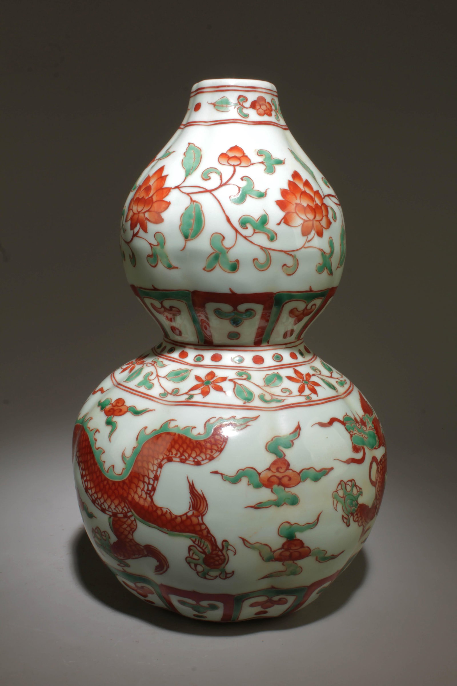 A Multi-Colored Double Gourd Vase - 3