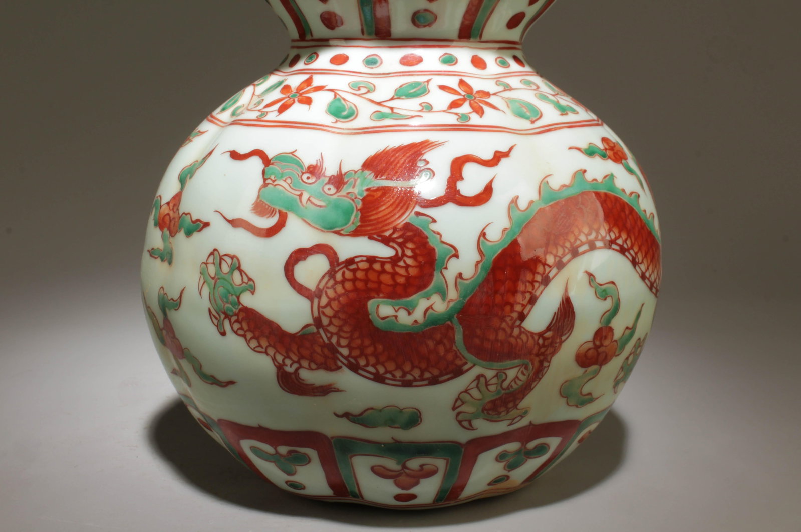A Multi-Colored Double Gourd Vase - 4