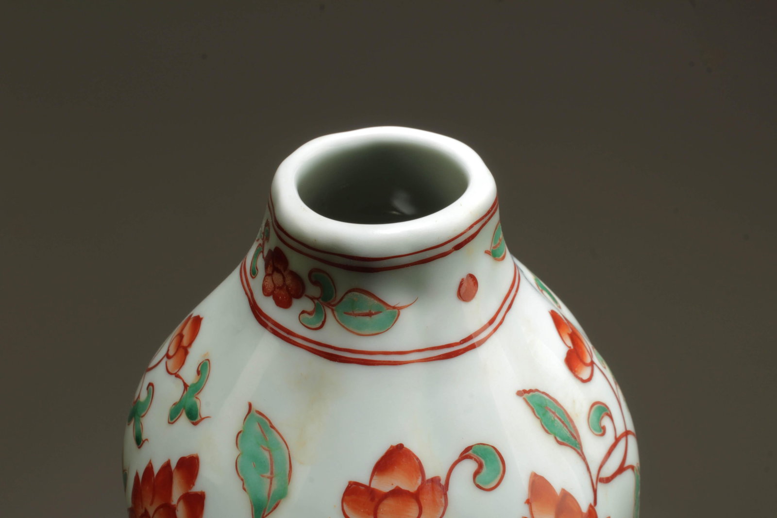 A Multi-Colored Double Gourd Vase - 5