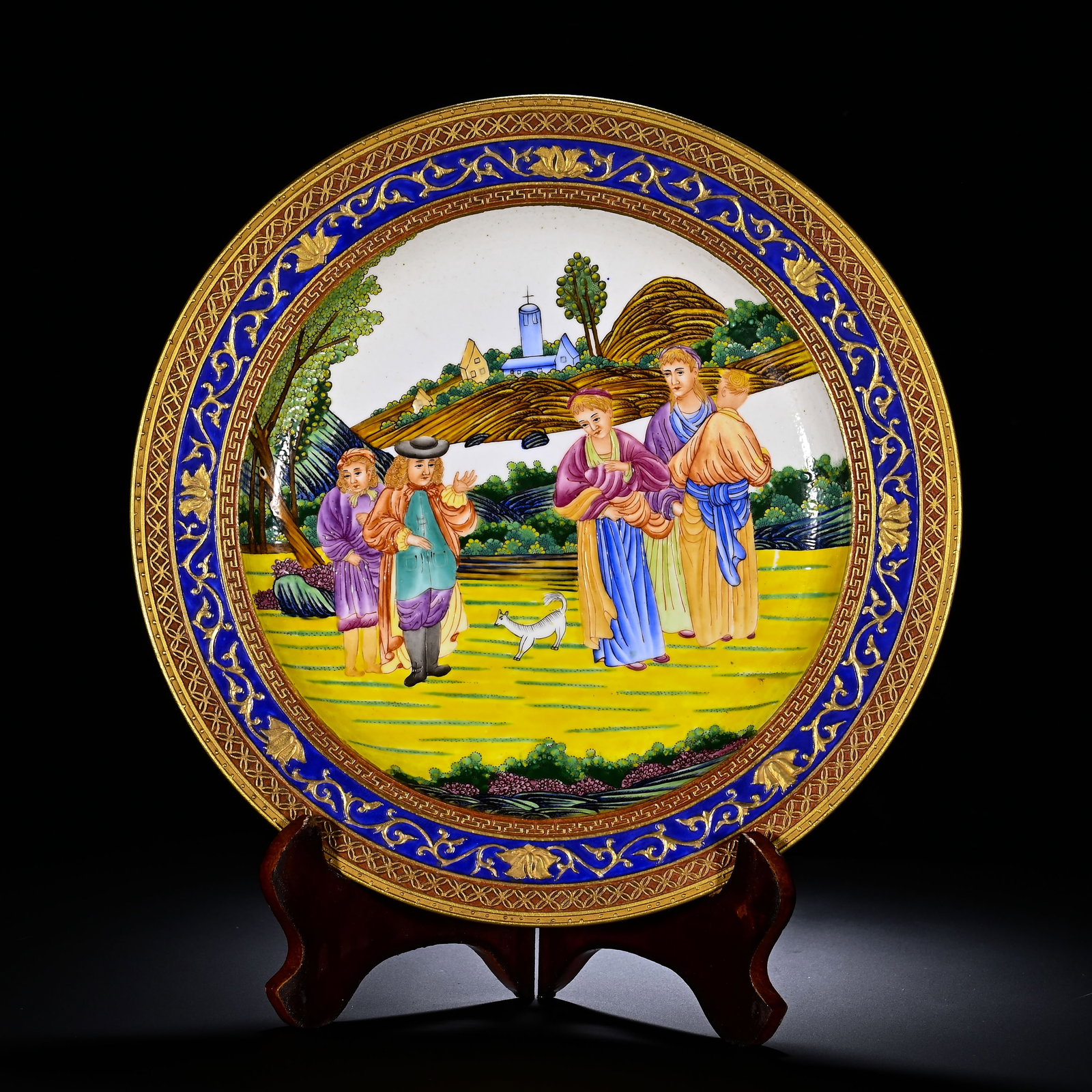 A LARGE PLATE OF WESTERN FIGURE AND STORY PATTERNS PAINTED ON A BRONZE BODY AND ENAMEL OF THE QING: A LARGE PLATE OF WESTERN FIGURE AND STORY PATTERNS PAINTED ON A BRONZE BODY AND ENAMEL OF THE QING DYNASTY. Diameter:25.5cm(10.04in)Bronze-bodied plate executed in painted enamel technique. The rim is