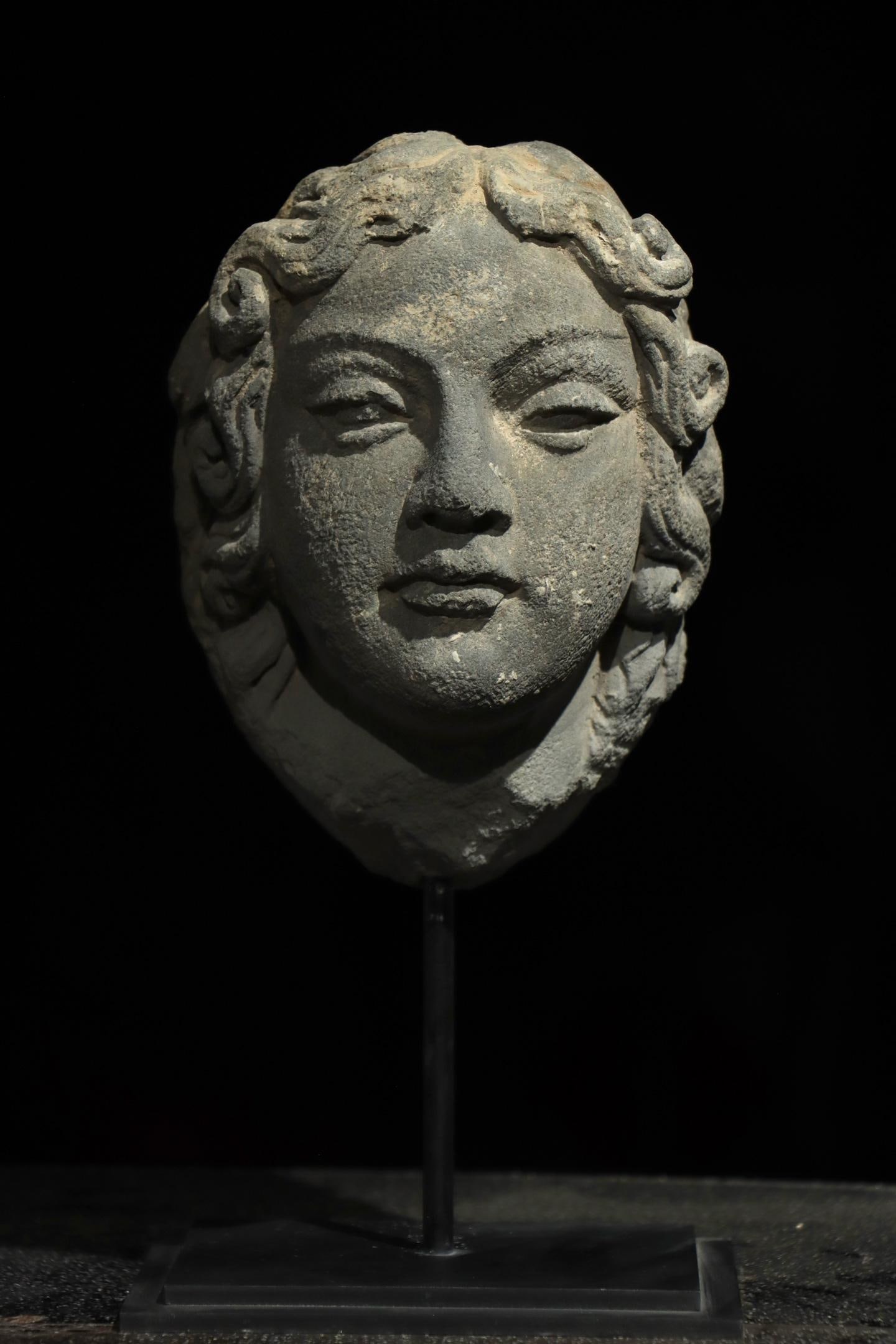 5TH-CENTURY ANCIENT GREEK STATUES: 5TH-CENTURY ANCIENT GREEK STATUES. Height:28cm (11.02in) Height:19cm (7.48in)