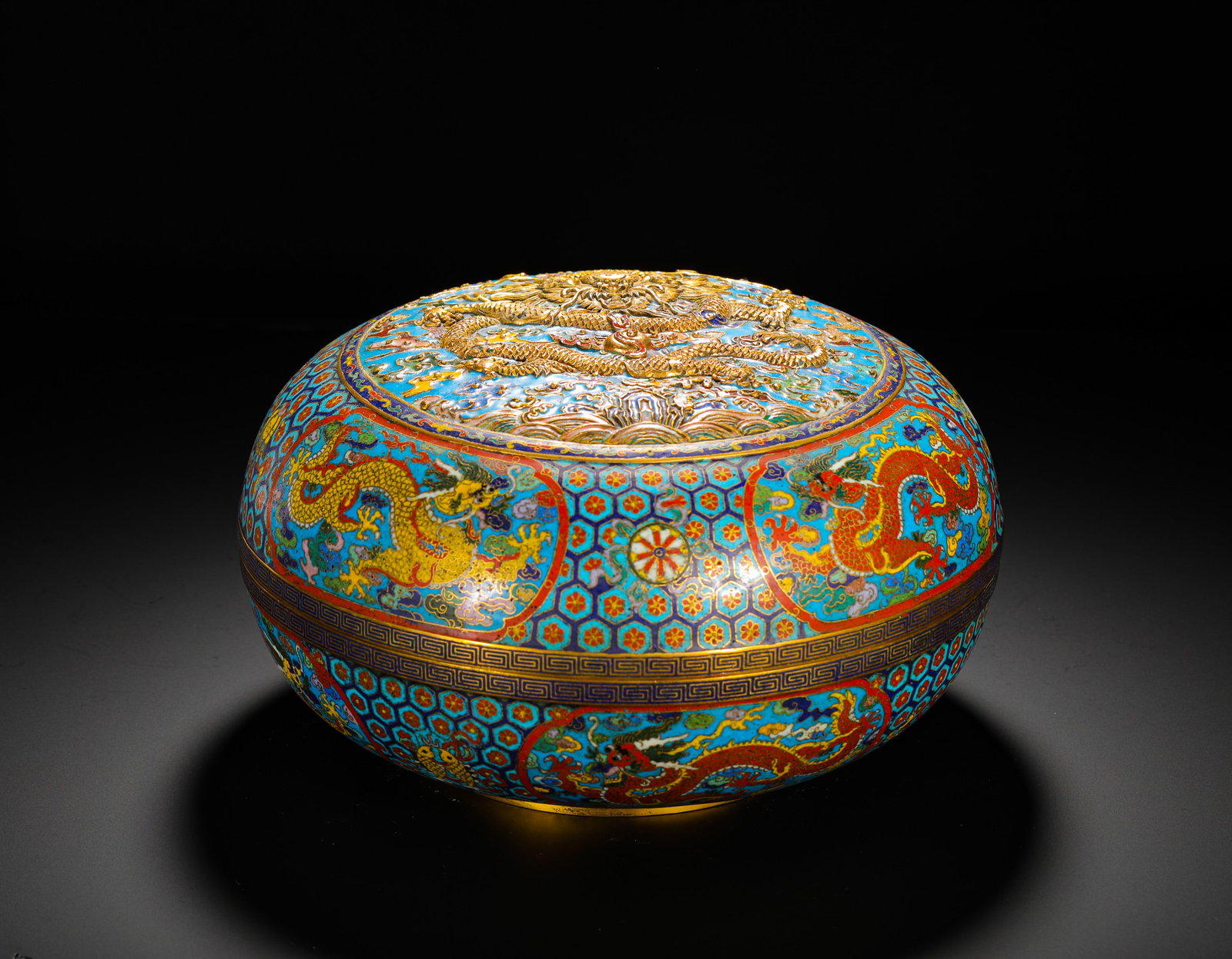 QING DYNASTY QIANLONG COPPER CLOISONNE RELIEF CLOUD DRAGON PATTERN LARGE ROUND CUP BOX (1 of 15)