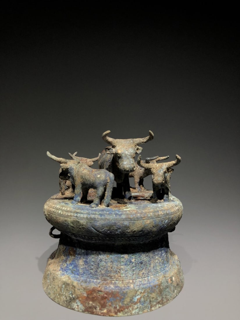 A Bronze Vessel: A Bronze Vessel. Diameter: 6.30in; Thickness: 6.30in; Height: 6.69in; Weight: 8.82lbs.