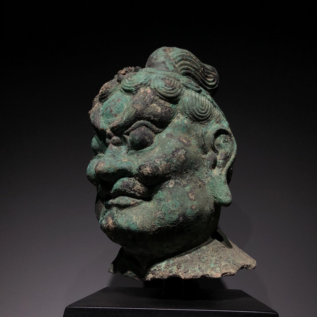 A Bronze Guardian King - 2