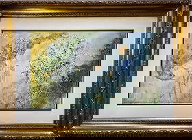 Marc Chagall Lithograph hand signed 1977: Marc Chagall 1977 Lithograph Hand signed by the artist. Approx 22 x 18 inches Includes certificate Custom framed