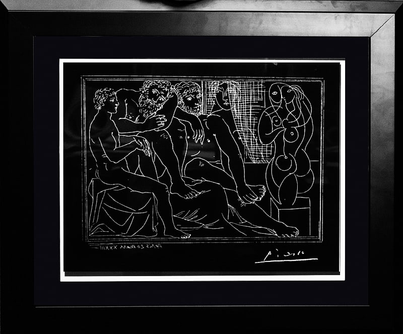 Pablo Picasso Limited Edition Drawing en Verso After Pablo Picasso: After Pablo Picasso Limited Edition ink on paper Drawing. Approx. 26x30 inches. Includes certificate of authenticity. The signature is in the plate. Custom framed. Collection Domaine Picasso