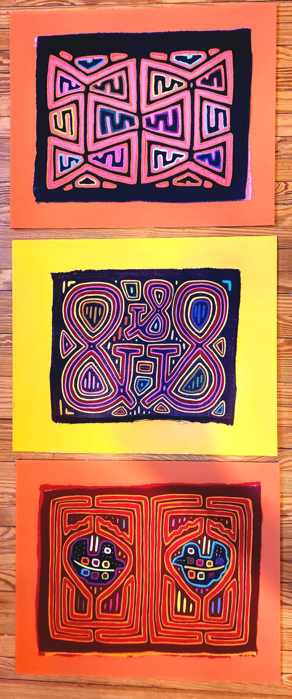 THREE WORKS MOLAS WORKS INDIGENOUS DESIGNS ABSTRACTION FRAMED: Three works Molas works indigenous designs abstraction FRAMED Art Artwork Artist.
