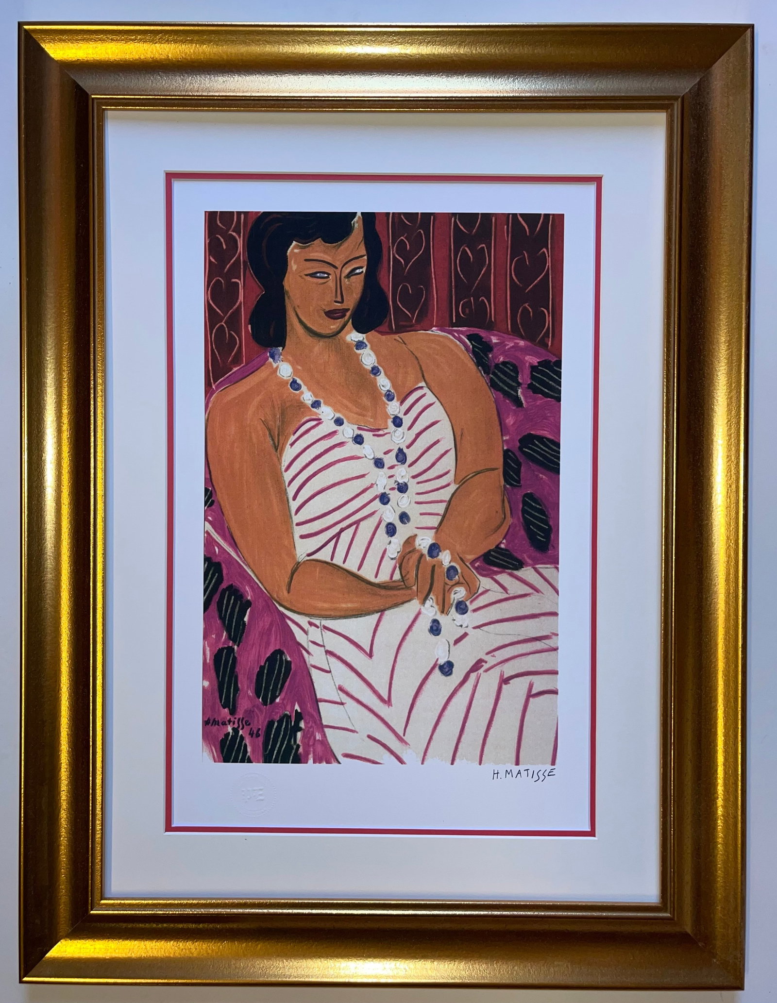 Henri Matisse (French 1869-1954) limited edition lithograph. Includes the official Paris Editions: Henri Matisse (French 1869-1954) Exquisite recreation in a Limited Edition Lithograph after Matisse Plate signed. The Paris Editions embossed stamp is in the lower left Henri Matisse. Approx 26x20 inc